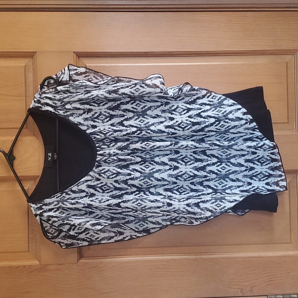 Ladies tank/blouse
